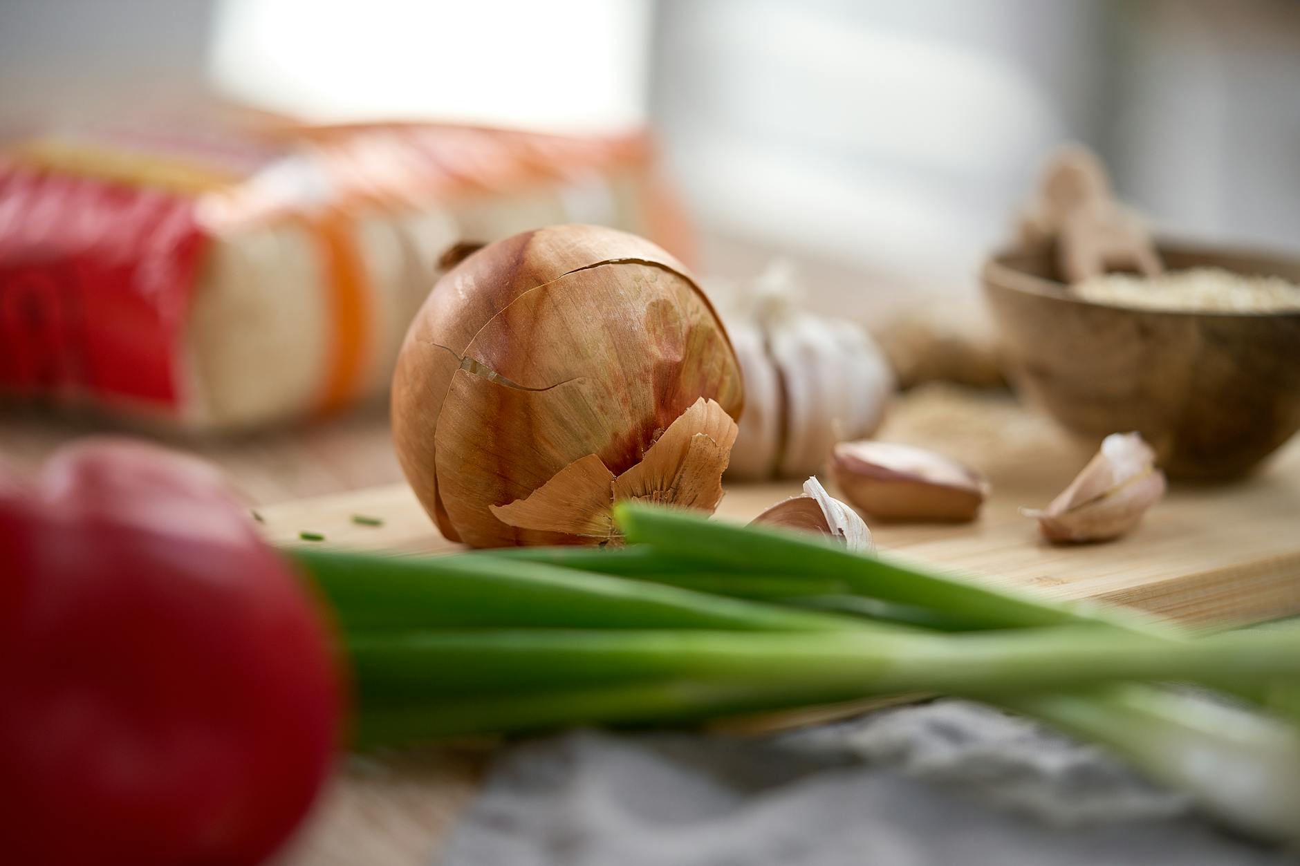 Prebiotic vs Probiotic UK: What Is the Difference and Which Do You Need?